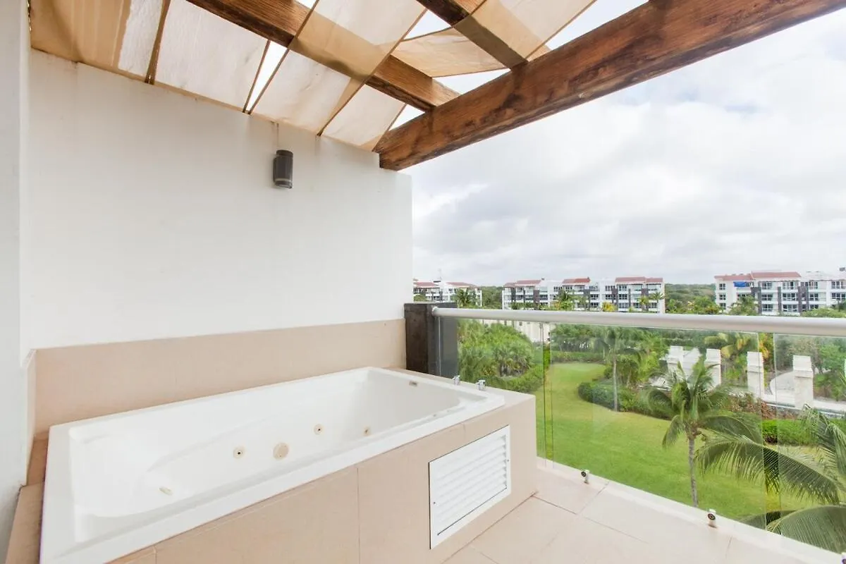 Luxury Ocean View Private Jacuzzi Mareazul Apartment Playa del Carmen Mexico