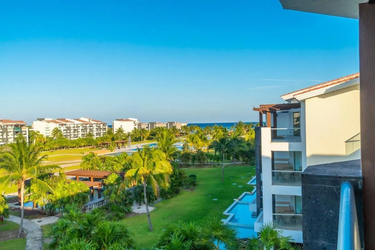Luxury Ocean View Private Jacuzzi Mareazul Apartment Playa del Carmen Mexico